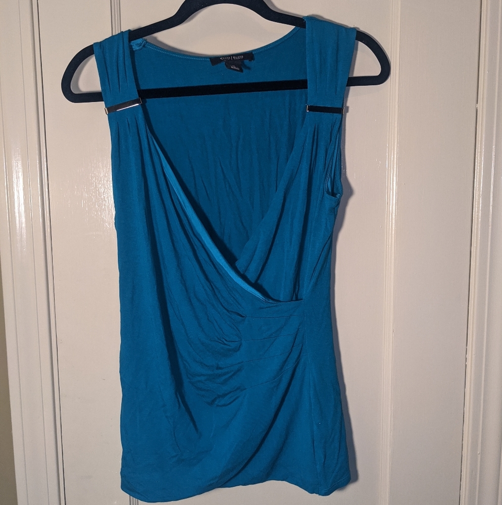 WHITE HOUSE | BLACK MARKET top